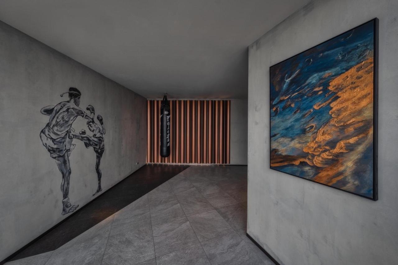 The Edge Apartment