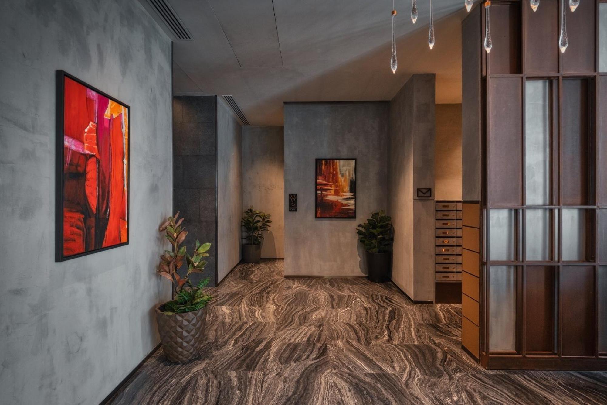 The Edge Apartment *